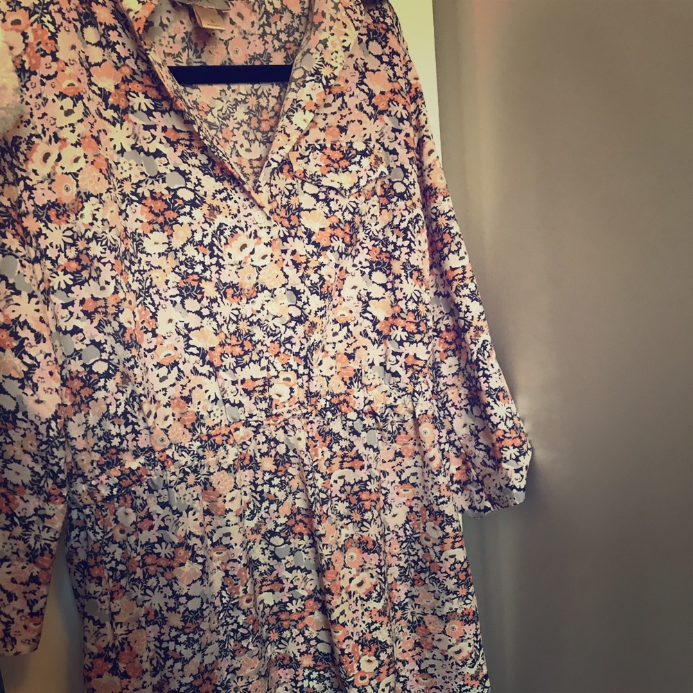 LOFT Floral just above knees dress